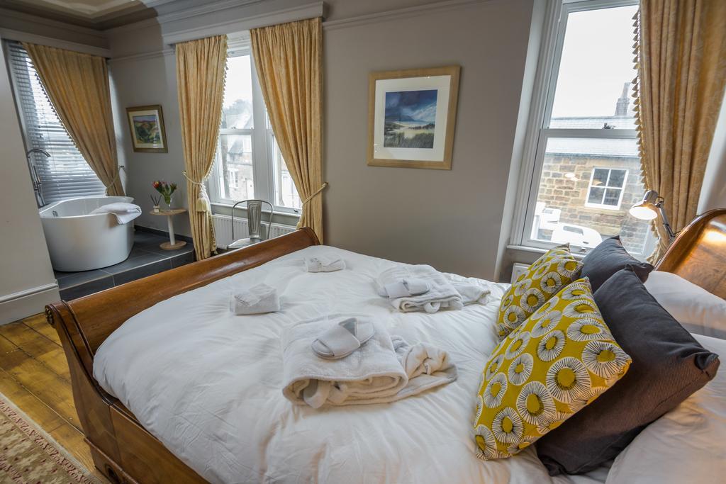 Bed and Breakfast St Valery Boutique Bed + Breakfast Алнмут Экстерьер фото